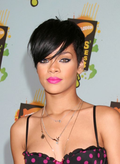 Rihanna con un corte pixie. 