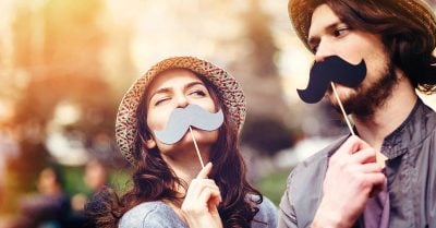 10 Cualidades no físicas que hacen más que una mujer sea más atractiva