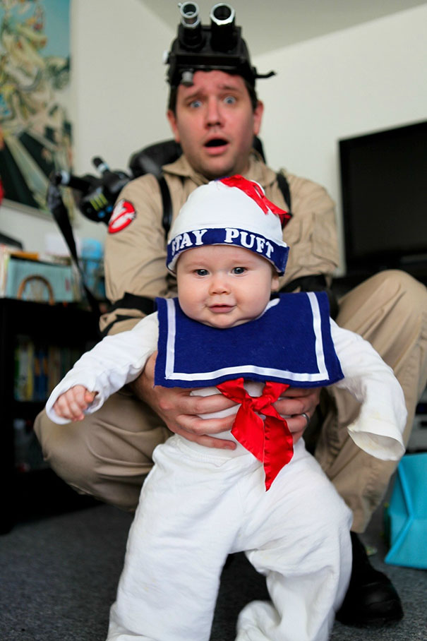 Ser Padres España - EL BEBÉ FORZUDO Y otras ideas de disfraces de Halloween  para los más pequeños. ¡Adorables!