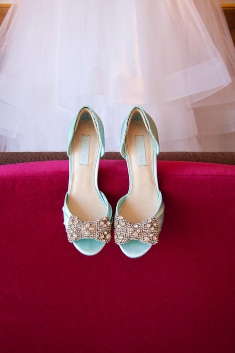 Los zapatos de la novia. 
