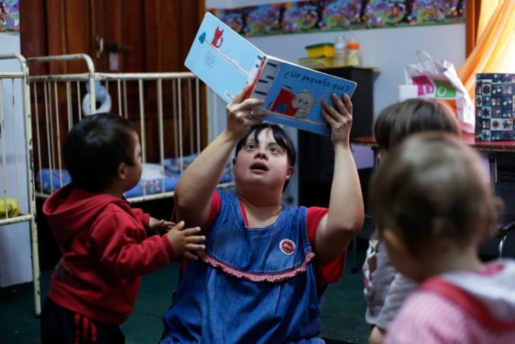 maestra de preescolar argentina con síndrome de down