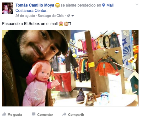 Tomás Castillo Moya en el mall 