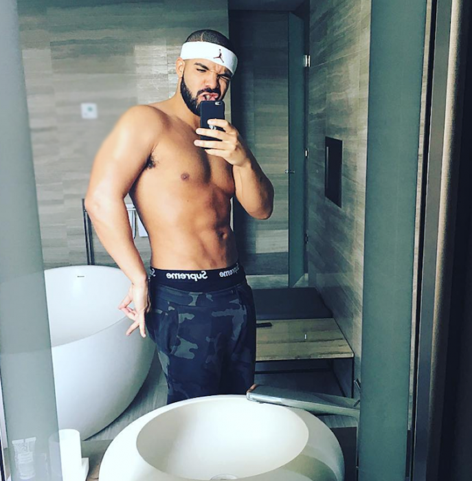Drake en el baño 