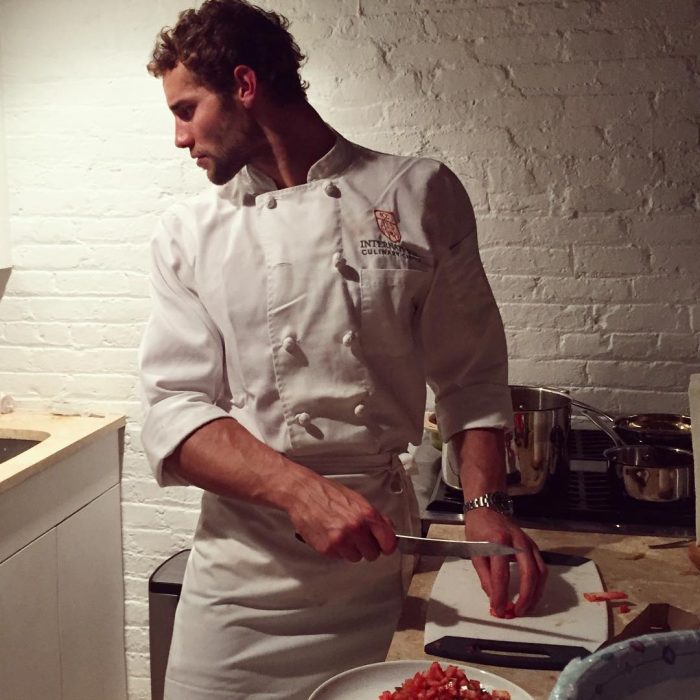 Franco Noriega cocinando 