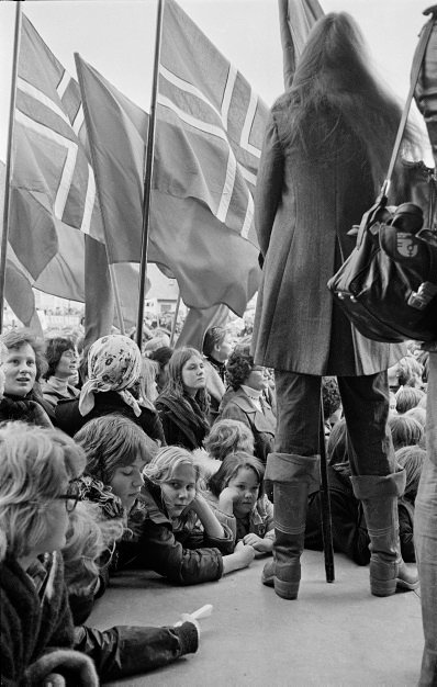 mujeres en los 70 protestando en Islandia