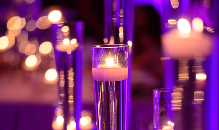 Detalles de la ceremonia de boda. 