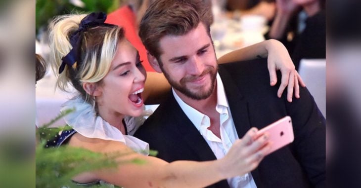Miley y Liam aparecen en un evento por primera vez en 3 años ¡y morimos de amor!