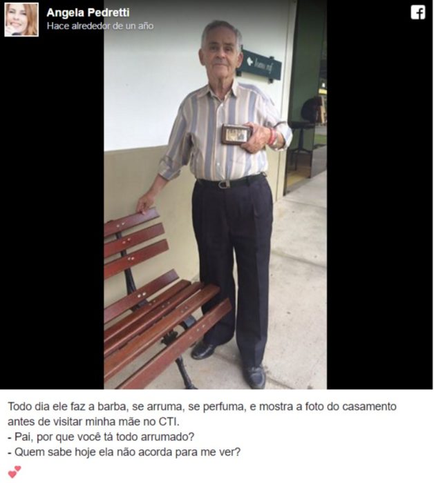 hombre vestido elegante enseña foto en su cartera captura de pantalla facebook 