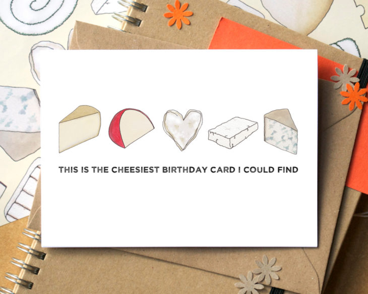 tarjeta de regalo con quesos dibujados