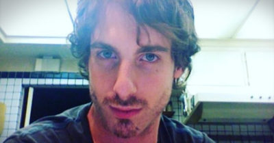 El hermano menor de Adam Levine demuestra que el sex appeal ¡es un asunto de familia!