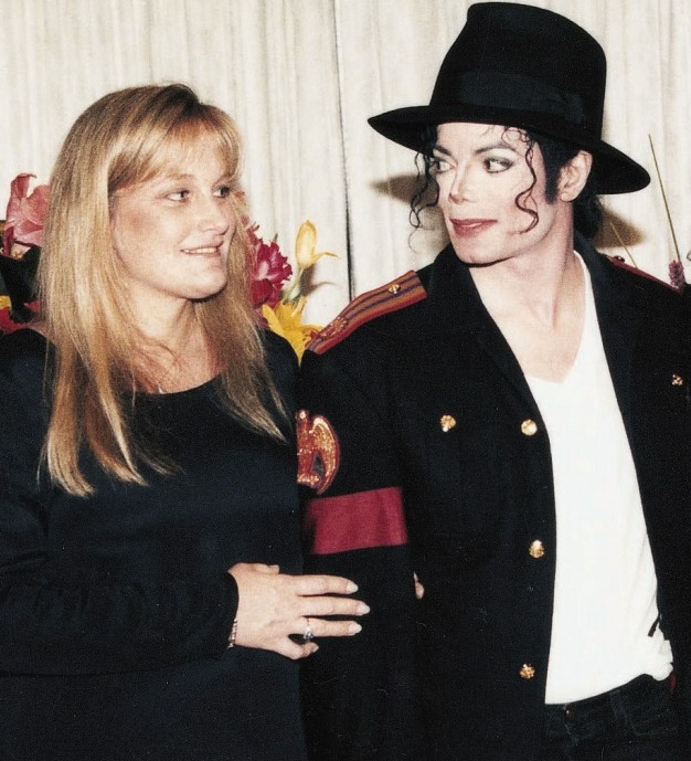 Michael Jackson y Debbie Rowe.