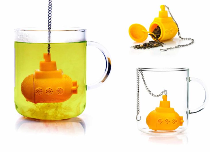 Infusor de té de submarino amarillo. 