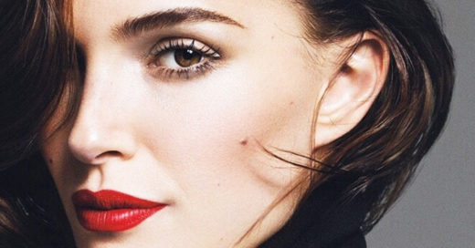 8 momentos en tu vida que son perfectos para pintar tus labios con un lipstick rojo