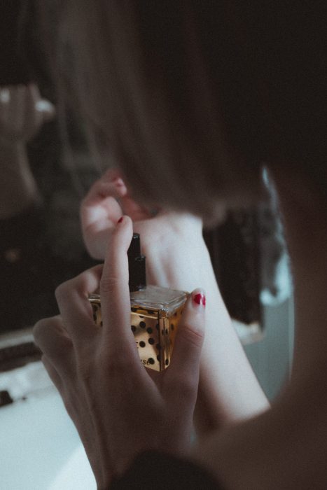 8 Tips to Make the Scent of Your Perfume Last Longer