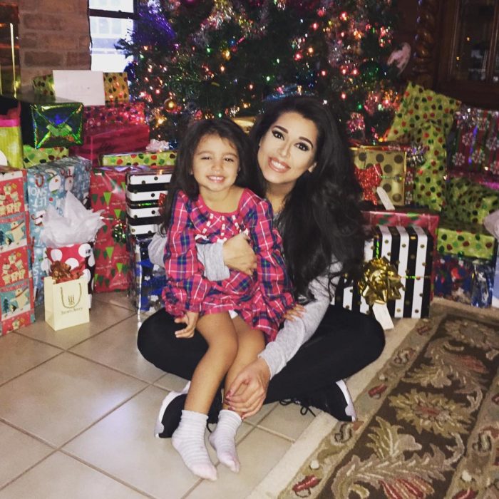 Betsy Ayala con su hija actualmente