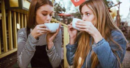 Una taza de café te puede alargar la vida: estudio