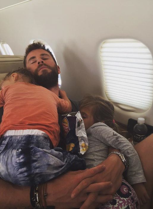 Chris Hemsworth avión