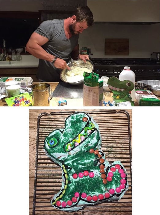 Chris Hemsworth cocinando un pastel