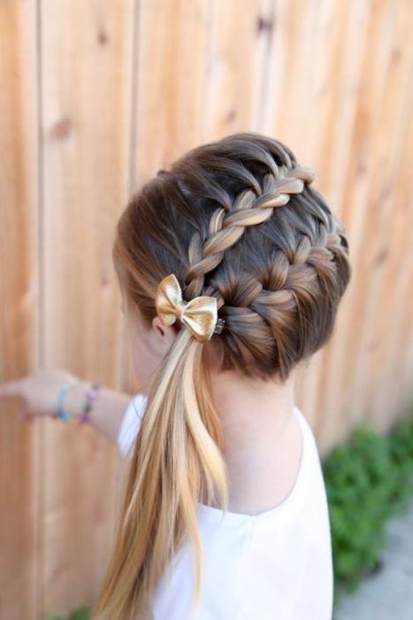 Peinados para niñas con una trenza de lado