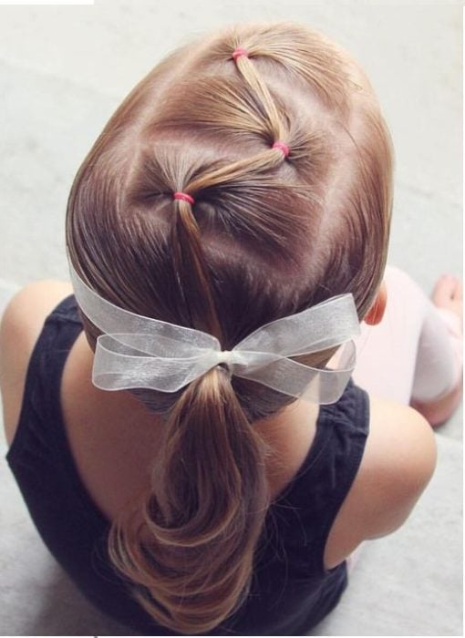 Peinados para niñas con forma de coleta zigzag