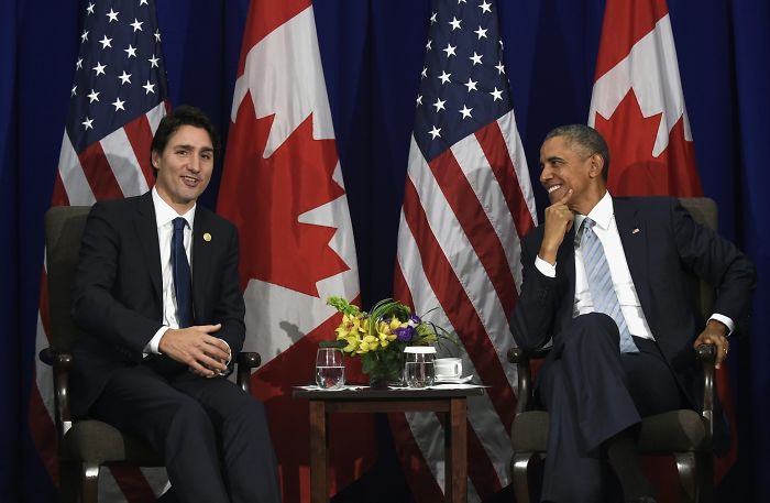 Primer ministro de canadá junto a Obama