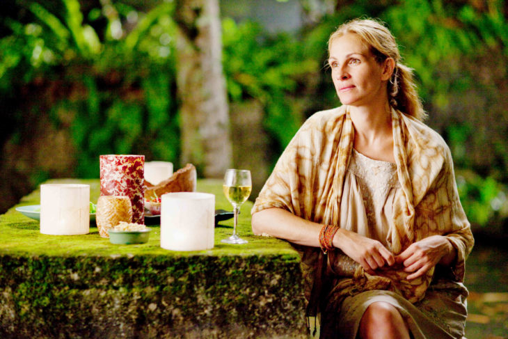 eat pray love julia meditando