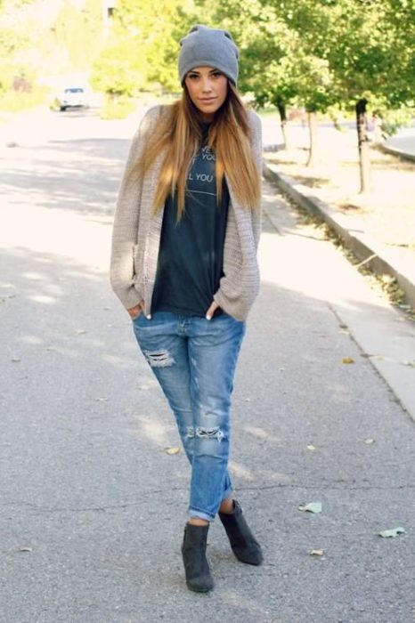 moda fin de semana 2017 playera negra y gorrito gris