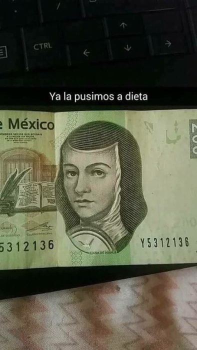 Billete de 200 pesos mexicano con maquillaje 