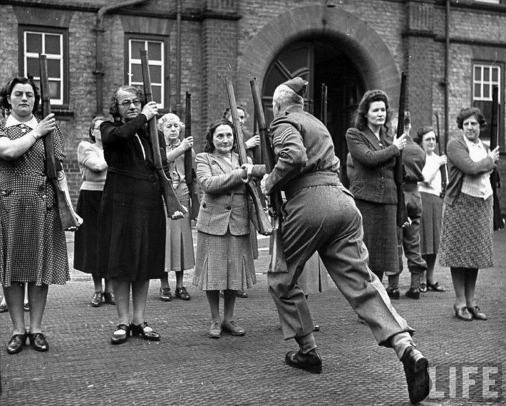 mujeres entrenando