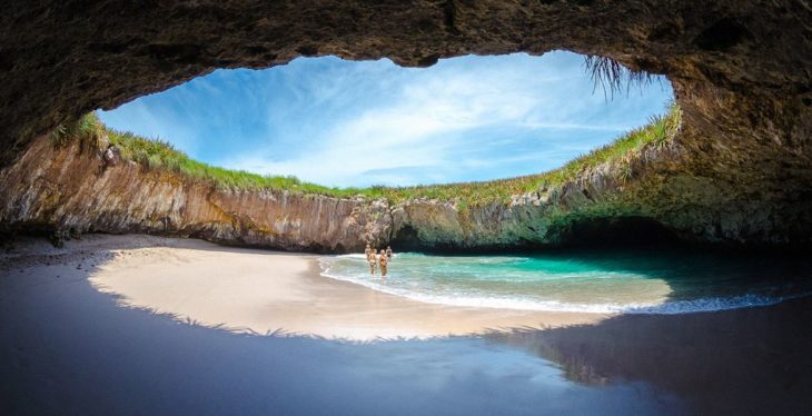 Playa Marietas