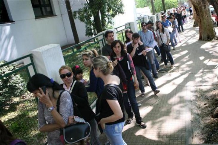 chiccas haciendo fila