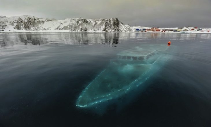 yate hundido en antártica 