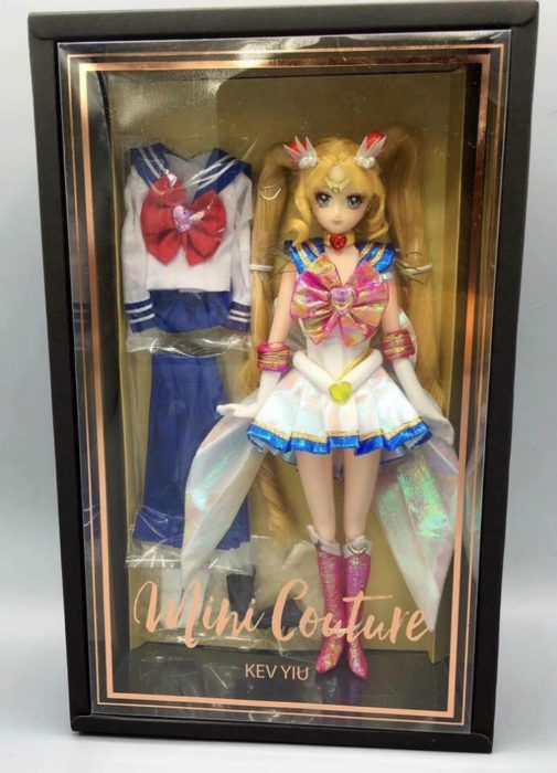 muñeca Barbie en su caja 