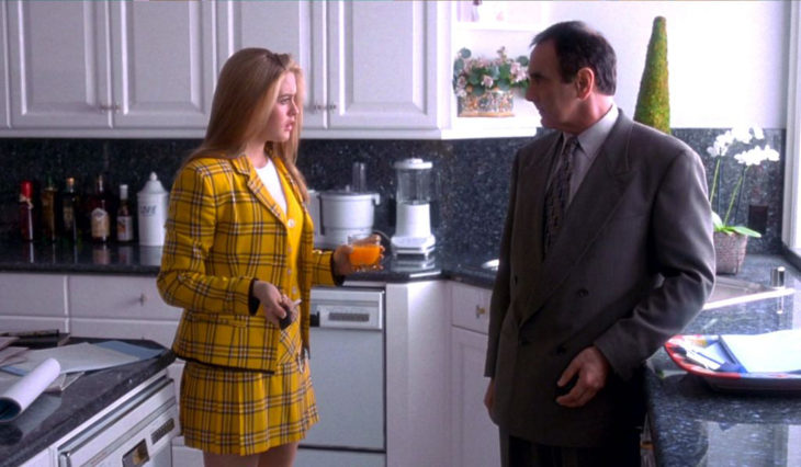 Escena de la película clueless. Cher y su padre hablando 