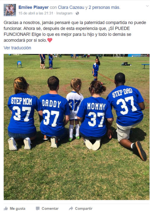 Twitter sobre padres apoyando a su hija en un juego de fútbol 