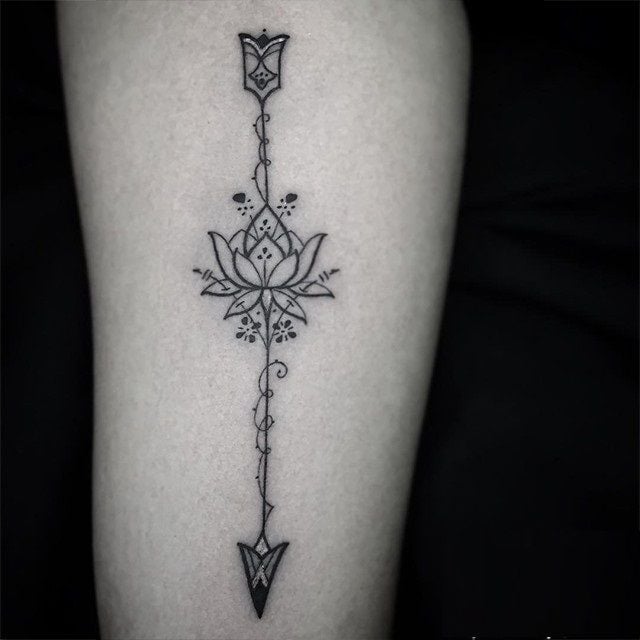 flecha tattoo 25