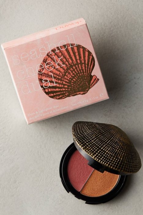 maquillaje en forma de concha