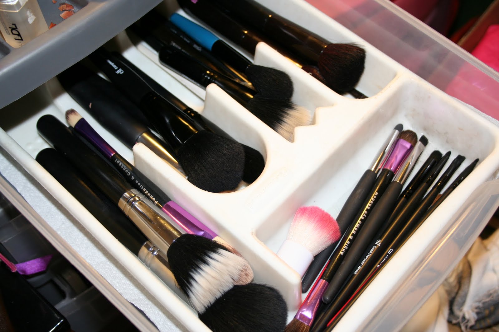 Organizador de maquillaje casero 