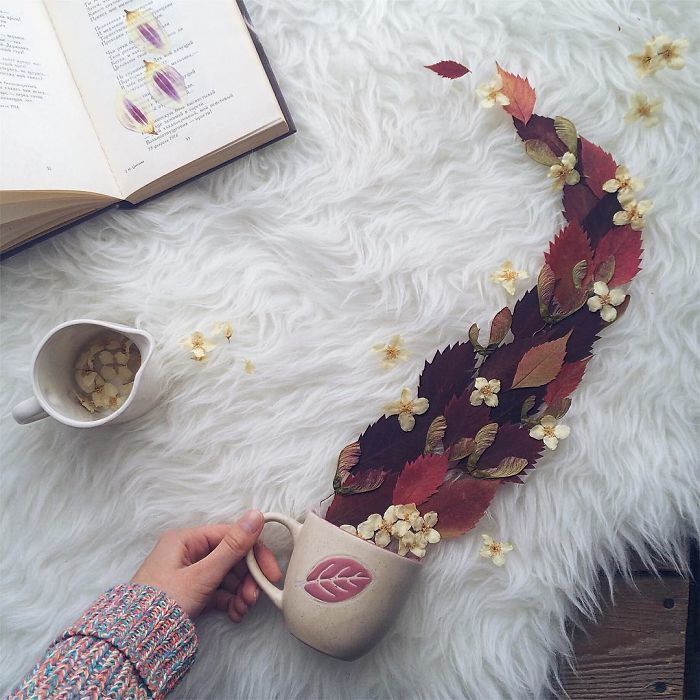 ARTISTA CREA IMÁGENES USANDO TAZAS DE TÉ Y FLORES 