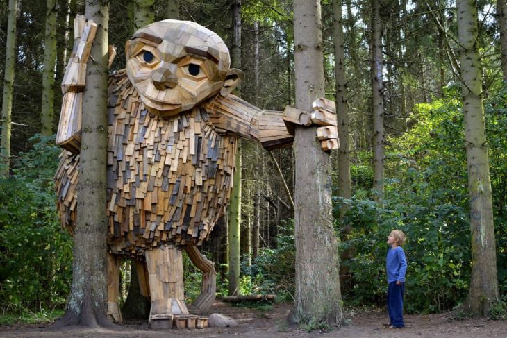 esculturas de madera gigantes