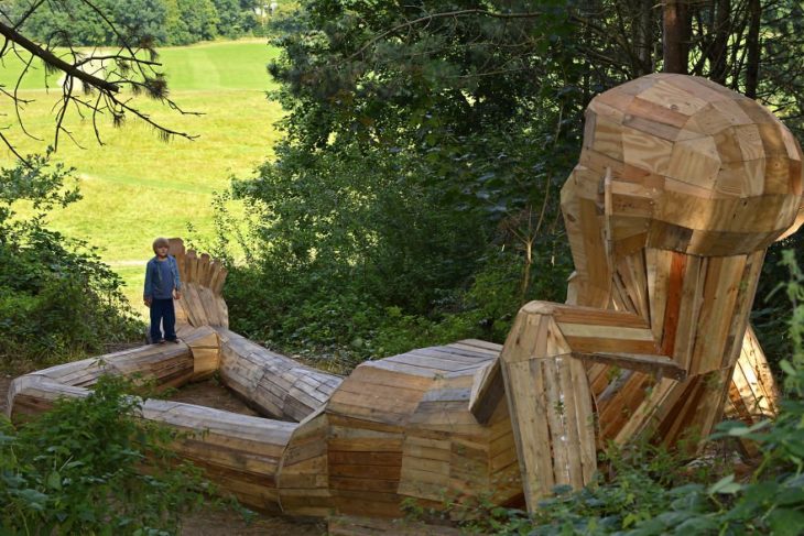 esculturas de madera gigantes