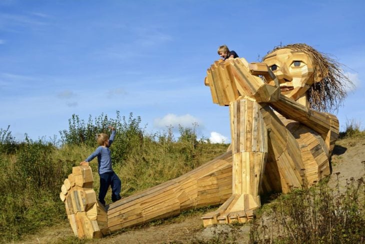 esculturas de madera gigantes
