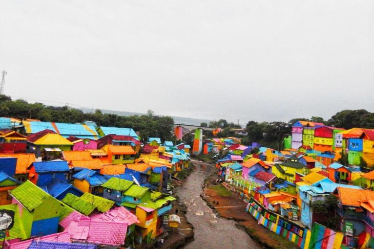 Pueblo arcoiris