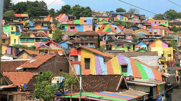 Pueblo arcoiris