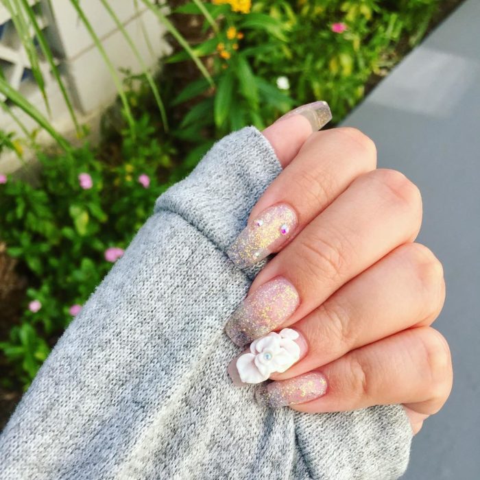 Uñas con transparencias