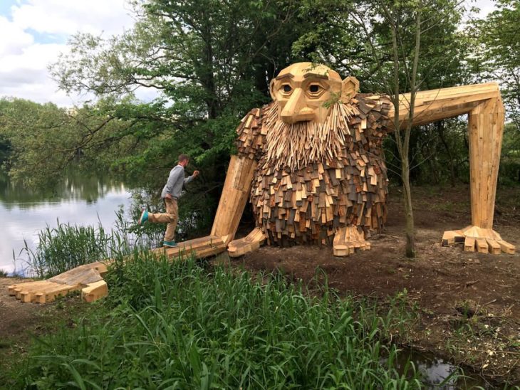 esculturas de madera gigantes