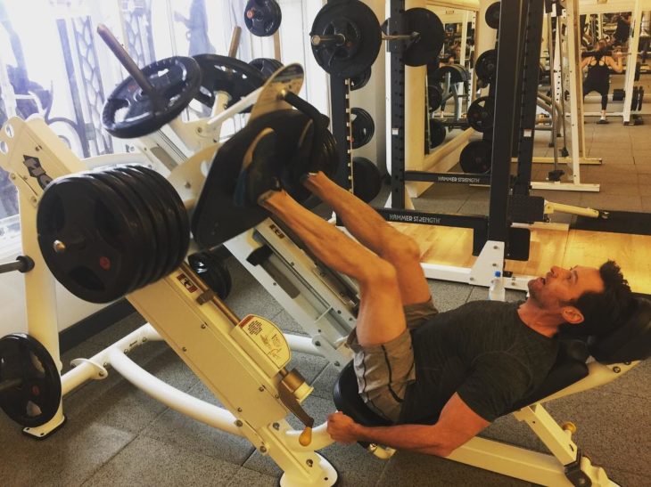 famosos hacen ejercicio hugh jackman