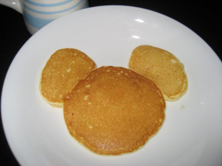 hot cakes en forma de mickey mouse 