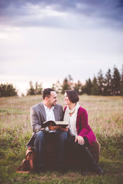 pareja libro