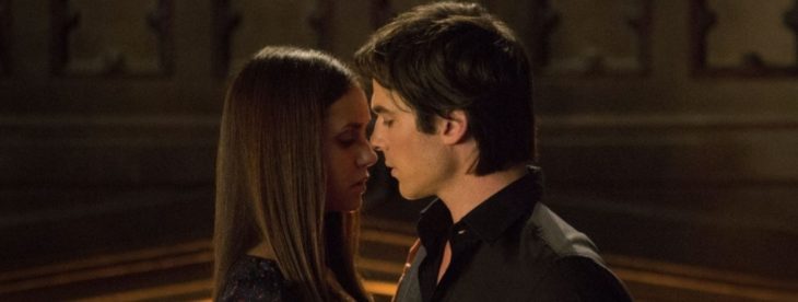 elena y damon vampire diaries